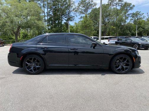 2021 Chrysler 300 S