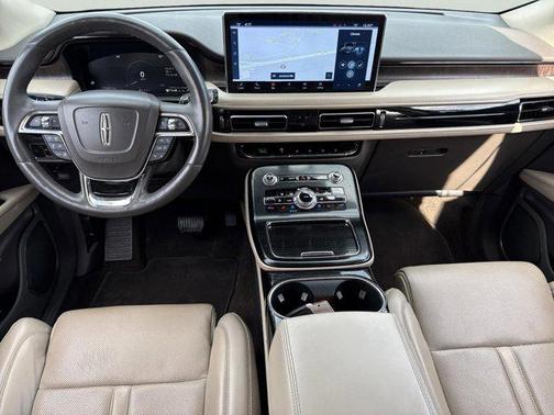 2021 Lincoln Nautilus Reserve