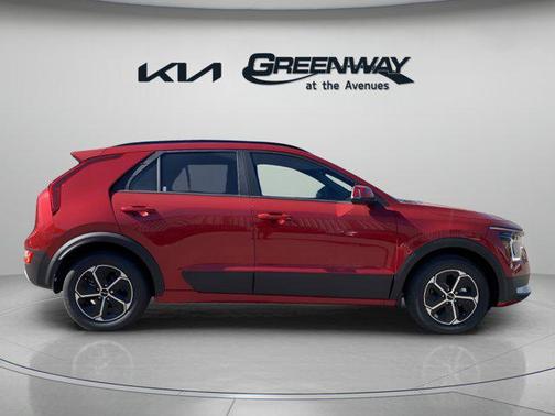 2025 Kia Niro EX