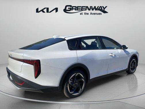 2025 Kia K4 EX
