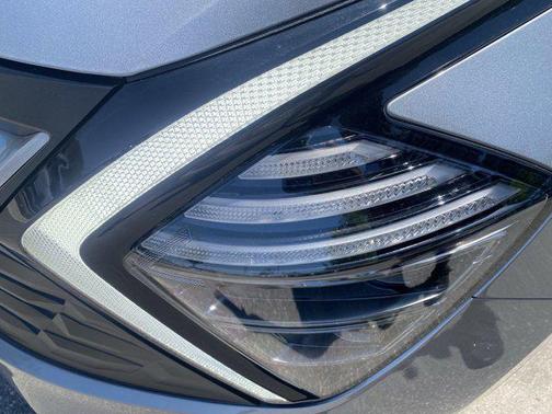 2025 Kia Sportage Hybrid LX