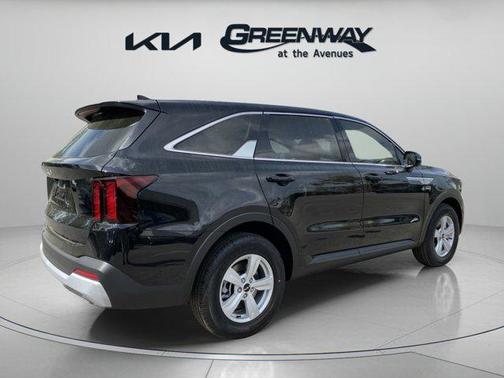 2025 Kia Sorento LX