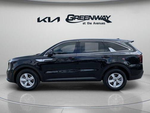 2025 Kia Sorento LX