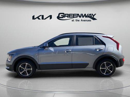 2025 Kia Niro EX
