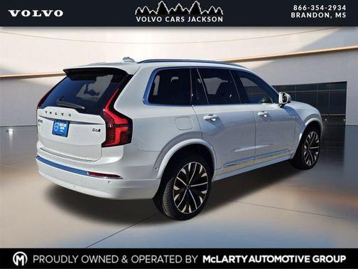 Crystal White Pearl 2026 Volvo XC90 Plus, B6 AWD Gas (mild hybrid), Gasoline, Bright, 7 Seats