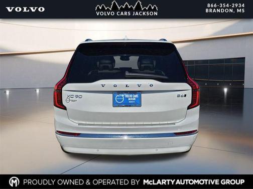 Crystal White Pearl 2026 Volvo XC90 Plus, B6 AWD Gas (mild hybrid), Gasoline, Bright, 7 Seats