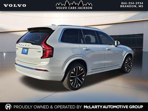 Crystal White Pearl 2026 Volvo XC90 Plus, B5 AWD Gas (mild hybrid), Gasoline, Bright, 6 Seats