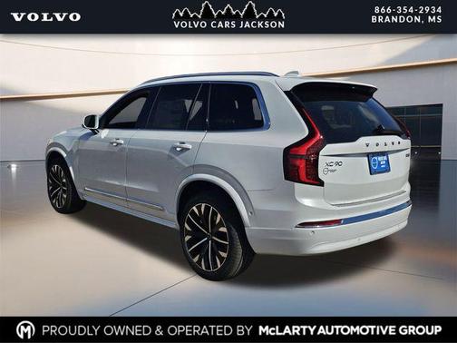 Crystal White Pearl 2026 Volvo XC90 Plus, B6 AWD Gas (mild hybrid), Gasoline, Bright, 7 Seats