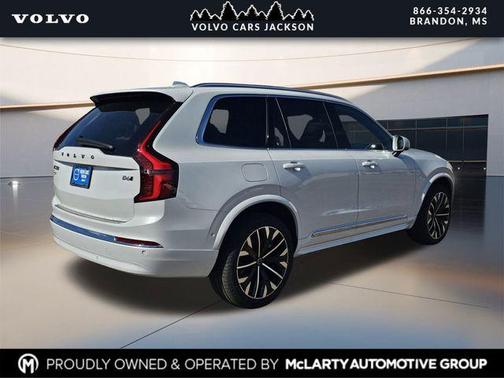 Crystal White Pearl 2026 Volvo XC90 Plus, B6 AWD Gas (mild hybrid), Gasoline, Bright, 7 Seats