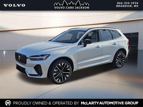 Crystal White Metallic 2026 Volvo XC60 B5 Ultra