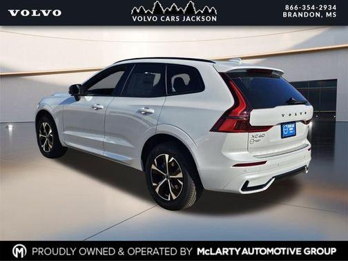 Crystal White Metallic 2026 Volvo XC60 B5 Core