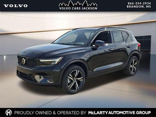 Onyx Black 2026 Volvo XC40 Core, B5 AWD Gas (mild hybrid), Dark