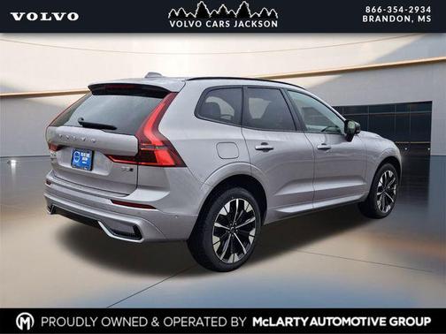 Aurora Silver 2026 Volvo XC60 B5 Plus