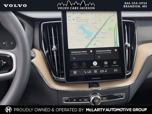 Crystal White 2026 Volvo XC60 B5 Core
