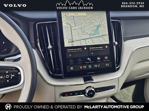 Crystal White Metallic 2026 Volvo XC60 B5 Ultra