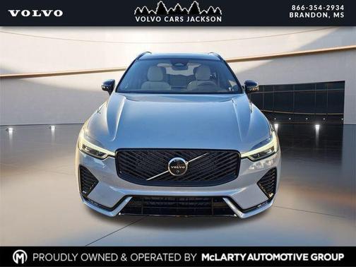 Vapour Grey Metallic 2026 Volvo XC60 B5 Plus