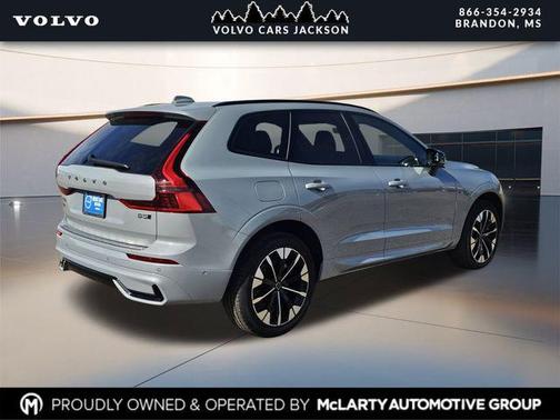 Vapour Grey Metallic 2026 Volvo XC60 B5 Plus