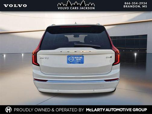 Crystal White Pearl 2026 Volvo XC90 Ultra, B6 AWD Gas (mild hybrid), Gasoline, Bright, 7 Seats