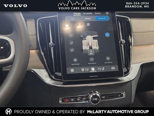 Crystal White Pearl 2026 Volvo XC90 Ultra, B6 AWD Gas (mild hybrid), Gasoline, Bright, 7 Seats