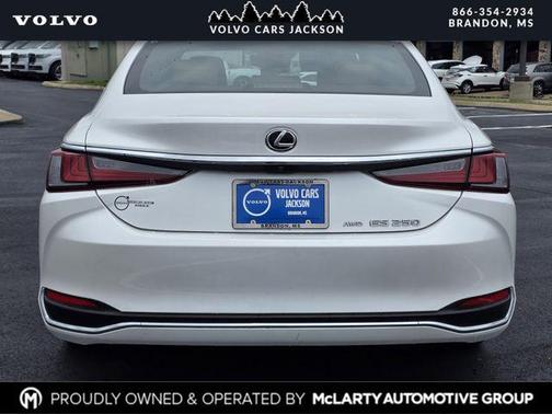 White Pearl 2021 Lexus ES 250 Base