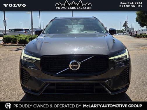 Gray 2024 Volvo XC60 B5 Plus Dark Theme