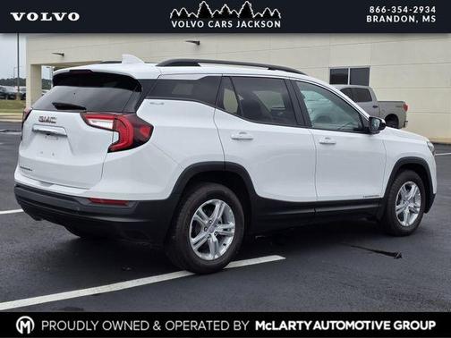 Summit White 2024 GMC Terrain SLE
