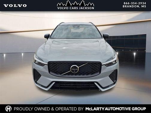 Vapour Grey Metallic 2026 Volvo XC60 B5 Plus
