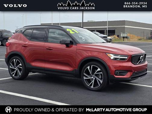 Fusion Red Metallic 2021 Volvo XC40 T5 R-Design