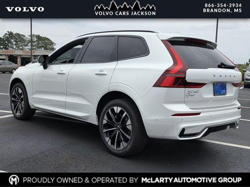 Crystal White 2026 Volvo XC60 B5 Plus