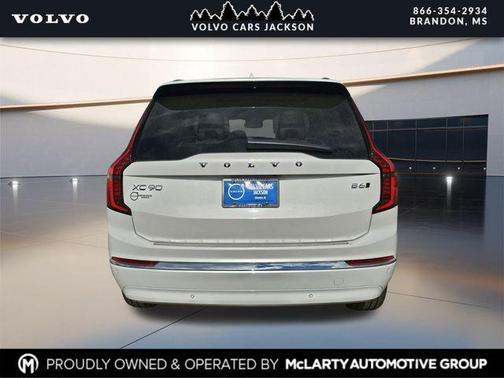 Crystal White Pearl 2026 Volvo XC90 Ultra, B6 AWD Gas (mild hybrid), Gasoline, Bright, 7 Seats