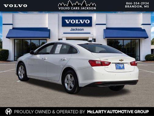 Summit White 2024 Chevrolet Malibu 1LS