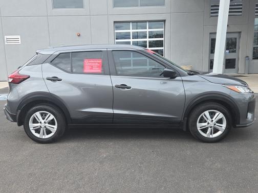 2025 Nissan Kicks Play S