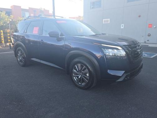 Deep Ocean Blue 2022 Nissan Pathfinder SV