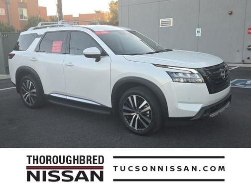 2025 Nissan Pathfinder Platinum