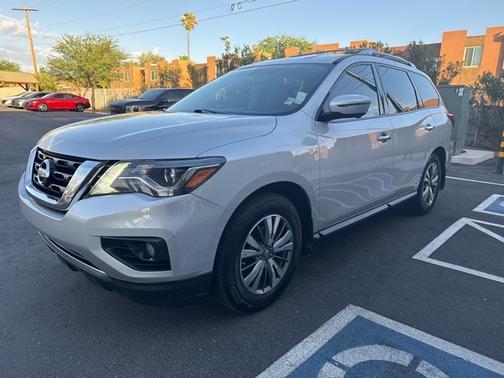 2019 Nissan Pathfinder SL