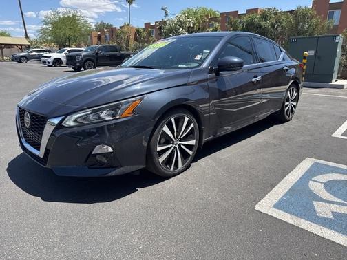 2020 Nissan Altima 2.0 Platinum