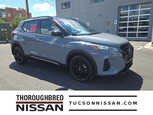 2023 Nissan Kicks SR
