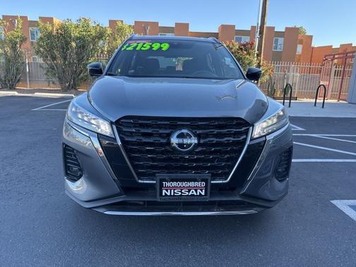 2024 Nissan Kicks SR