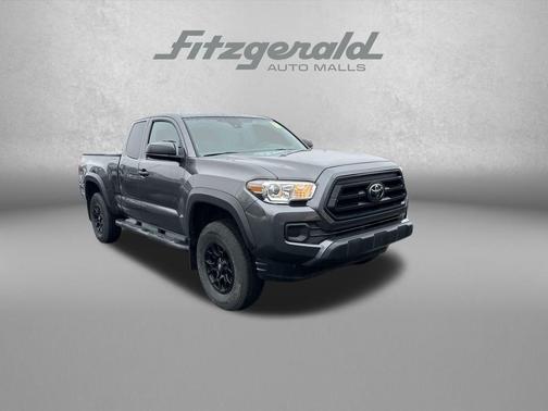 2022 Toyota Tacoma SR