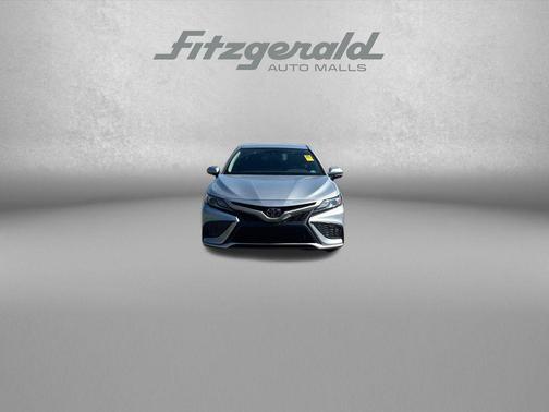 Celestial Silver Metallic 2022 Toyota Camry XSE