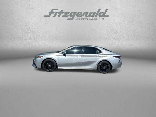 Celestial Silver Metallic 2022 Toyota Camry XSE