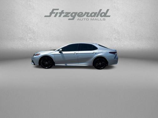 Celestial Silver Metallic 2022 Toyota Camry XSE
