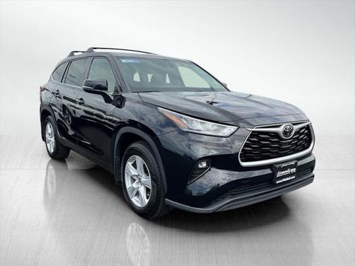 2020 Toyota Highlander LE