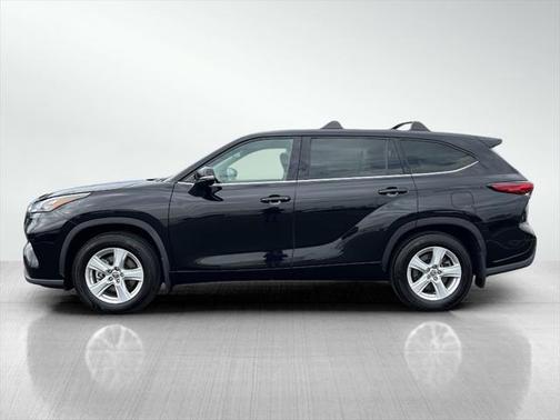 2020 Toyota Highlander LE