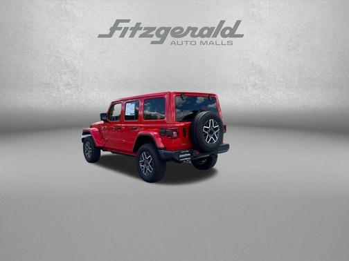 Firecracker Red Clearcoat 2025 Jeep Wrangler 4-Door Sahara 4x4