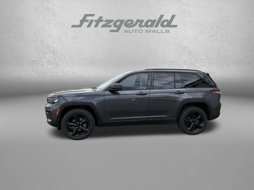 Baltic Gray Metallic Clearcoat 2024 Jeep Grand Cherokee Altitude