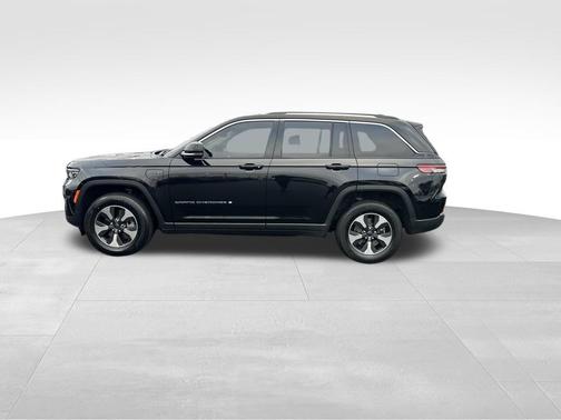 2022 Jeep Grand Cherokee 4xe Base