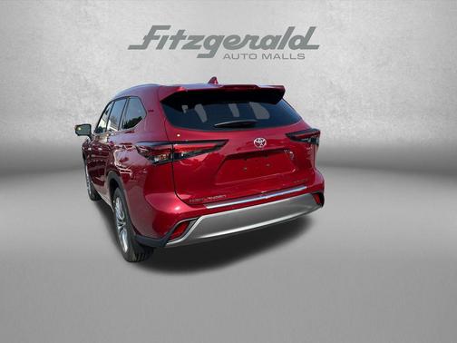 Ruby Flare Pearl 2026 Toyota Highlander Hybrid Platinum