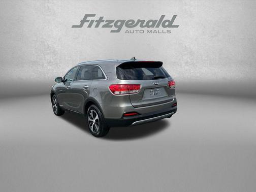 Titanium Silver 2017 Kia Sorento EX