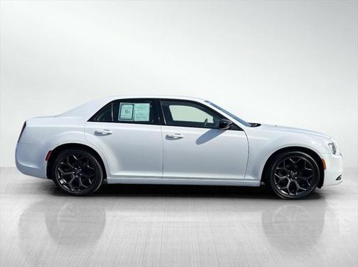 2019 Chrysler 300 Touring